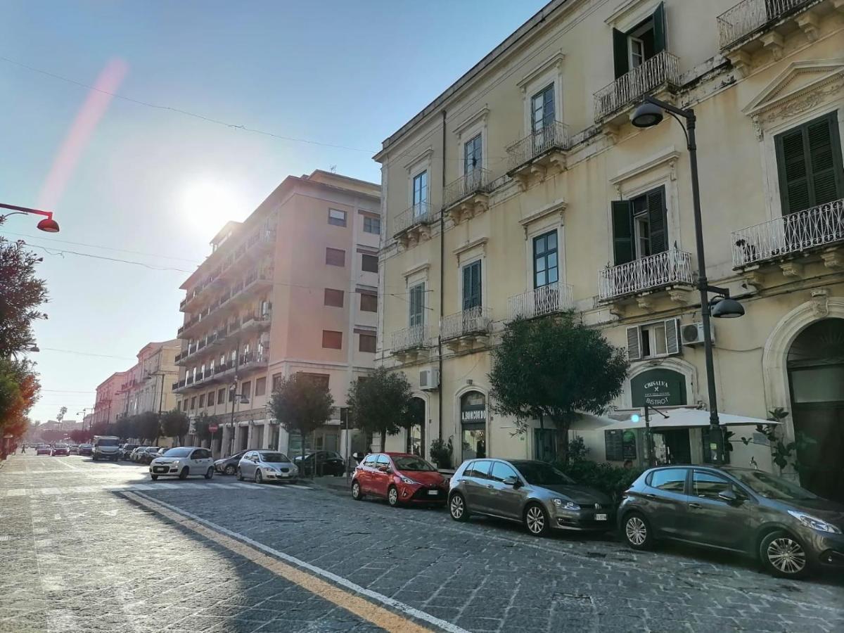 Casa Smile Apartment Сиракуза Екстериор снимка
