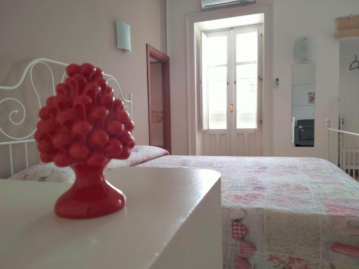 Casa Smile Apartment Сиракуза Стая снимка