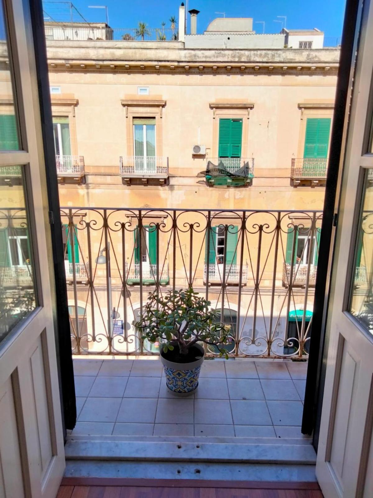 Casa Smile Apartment Сиракуза Стая снимка